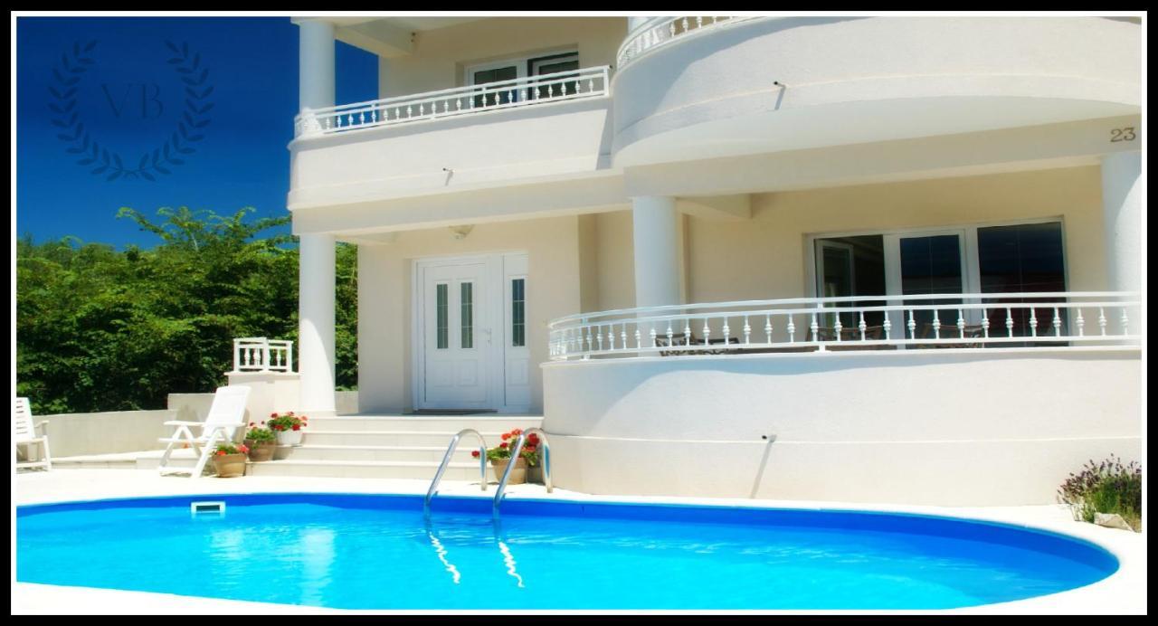 Bella By The Sea - Heated Pool, Jacuzzi, Sauna *
