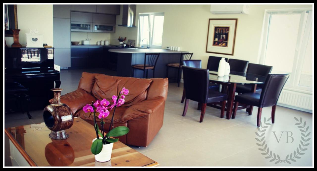 Bella By The Sea - Heated Pool, Jacuzzi, Sauna Kozino