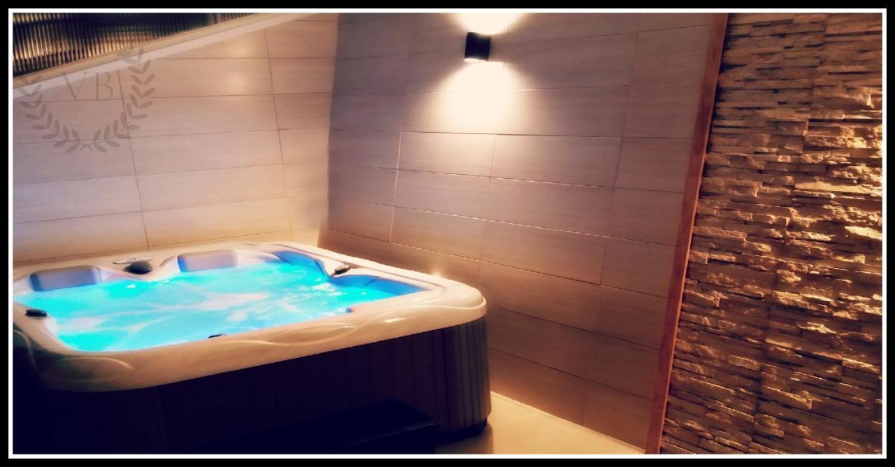 Bella By The Sea - Heated Pool, Jacuzzi, Sauna
